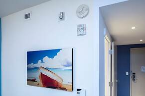 Universal's Loews Sapphire Falls Resort