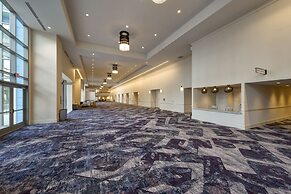 Universal's Loews Sapphire Falls Resort