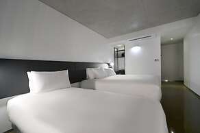 Creto Hotel Myeongdong