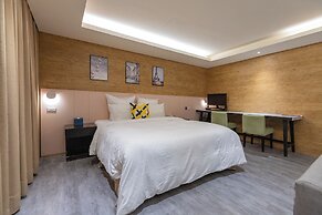 Lilai Travel - Lilia Motel