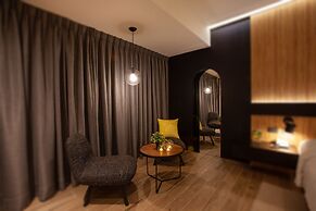 Lilai Travel - Lilia Motel