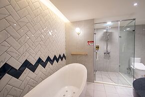 Lilai Travel - Lilia Motel