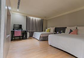 Lilai Travel - Lilia Motel