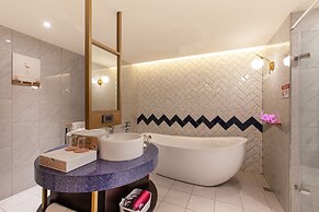 Lilai Travel - Lilia Motel