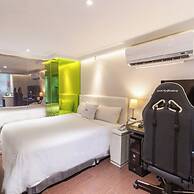 I Hotel