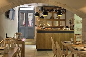 Elia Zampeliou Hotel - Adults Only