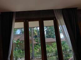 Thiw Son Beach Resort