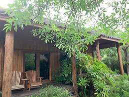 Thiw Son Beach Resort