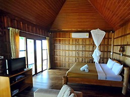 Thiw Son Beach Resort