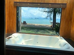 Thiw Son Beach Resort