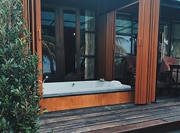 Thiw Son Beach Resort