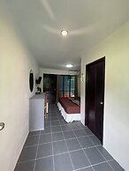 Phi Phi Green House