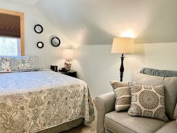 Torch Lake Bed & Breakfast