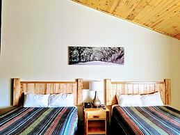 The Round Barn Lodge