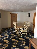 The Round Barn Lodge