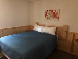 The Round Barn Lodge