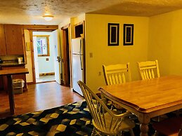 The Round Barn Lodge