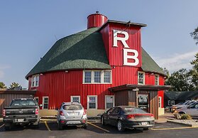 The Round Barn Lodge