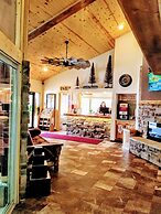 The Round Barn Lodge