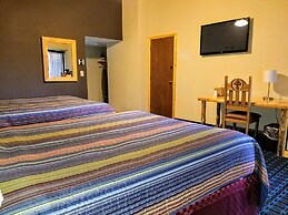 The Round Barn Lodge