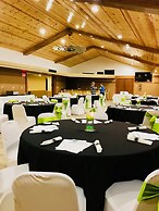 The Round Barn Lodge