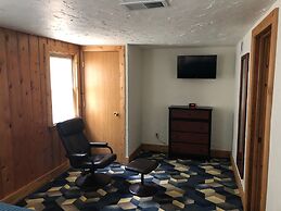 The Round Barn Lodge