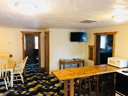 The Round Barn Lodge