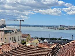 Lisbon Colours Bairro Alto Apartments