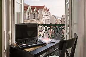 Lisbon Colours Bairro Alto Apartments