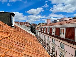 Lisbon Colours Bairro Alto Apartments