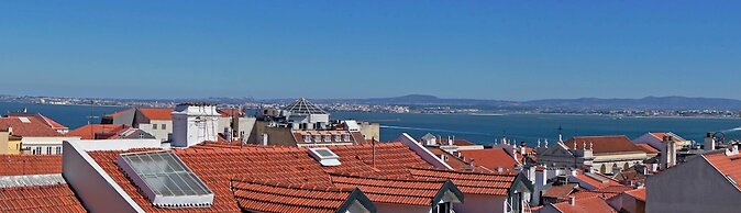 Lisbon Colours Bairro Alto Apartments