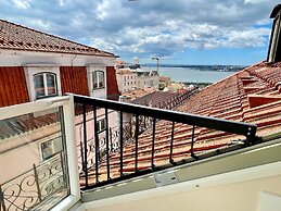 Lisbon Colours Bairro Alto Apartments
