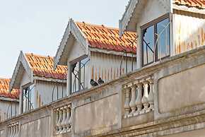 Lisbon Colours Bairro Alto Apartments