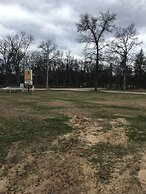 Scully's Manistee Outpost Motel