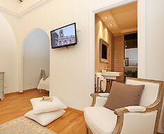 Madonna de’ Monti Suites