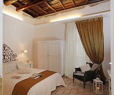 Madonna de’ Monti Suites