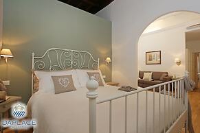 Madonna de’ Monti Suites