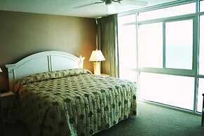 Club Regency in Regency Towers