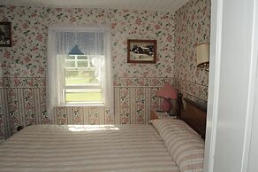 North Rustico Motel and Cottages