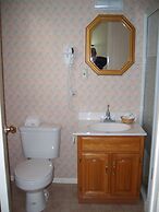 Capricorn Motel Royale Thousand Islands