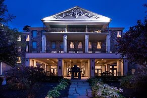 Niagara Crossing Hotel & Spa