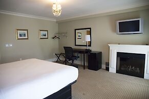 Niagara Crossing Hotel & Spa
