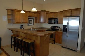 Sullivan Stone Lodge by Rocky Now