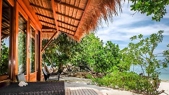 Ten Moons Lipe Resort