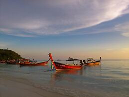 Ten Moons Lipe Resort