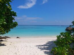 Ten Moons Lipe Resort