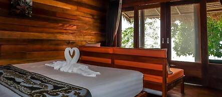 Ten Moons Lipe Resort