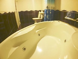 Fuchia Hotel