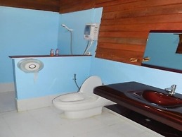 Zanom Sunrise Beach Resort