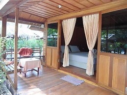 Zanom Sunrise Beach Resort